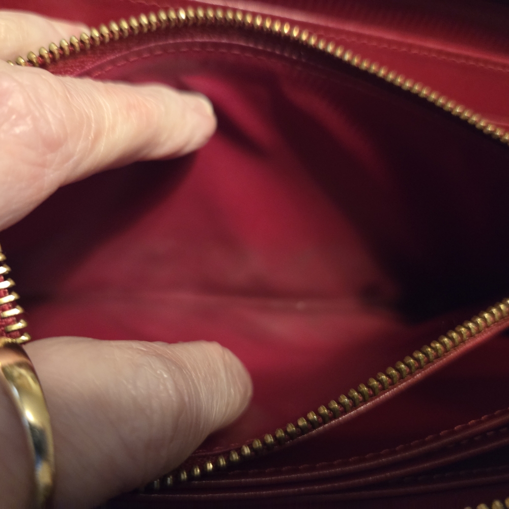 VEUC ! Louis Vuitton Rouge Leather Wallet with Signature Monogram - Picture 8 of 10